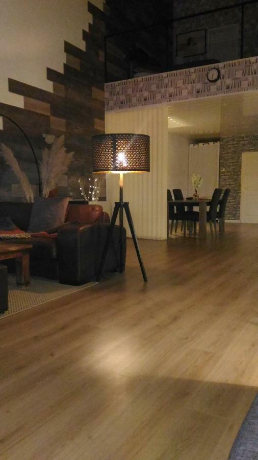 Loft Apartment Chaligny Bagian luar foto