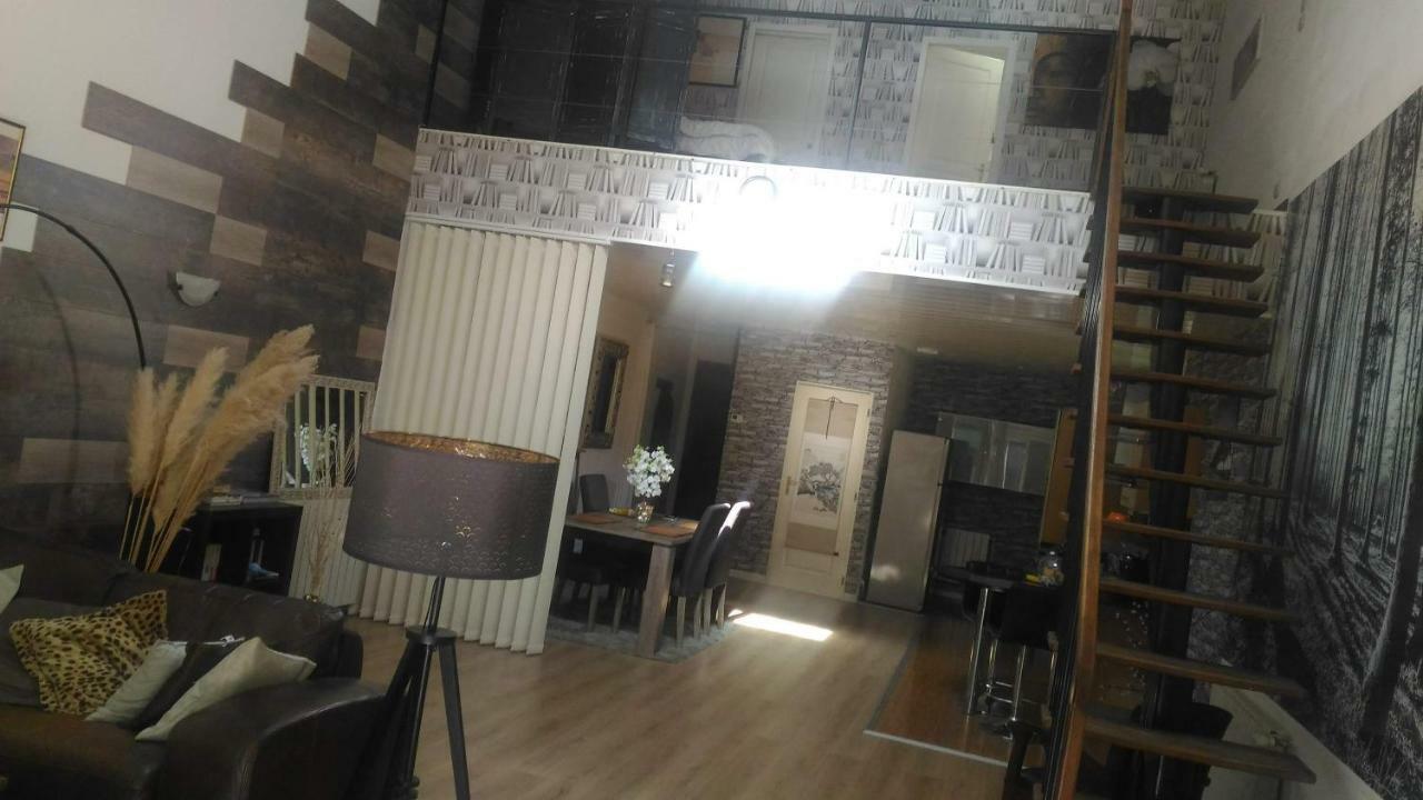 Loft Apartment Chaligny Bagian luar foto
